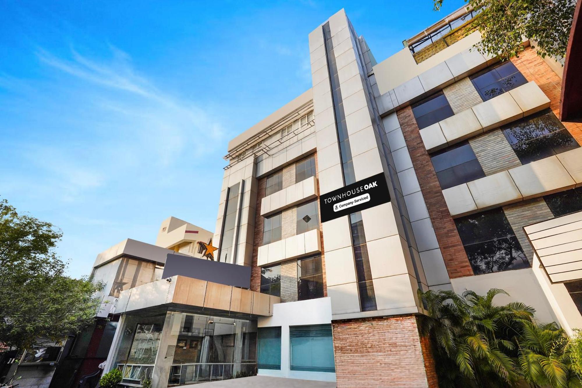 Super Townhouse Oak Kodambakkam Formerly Cine City Chennai Exterior photo