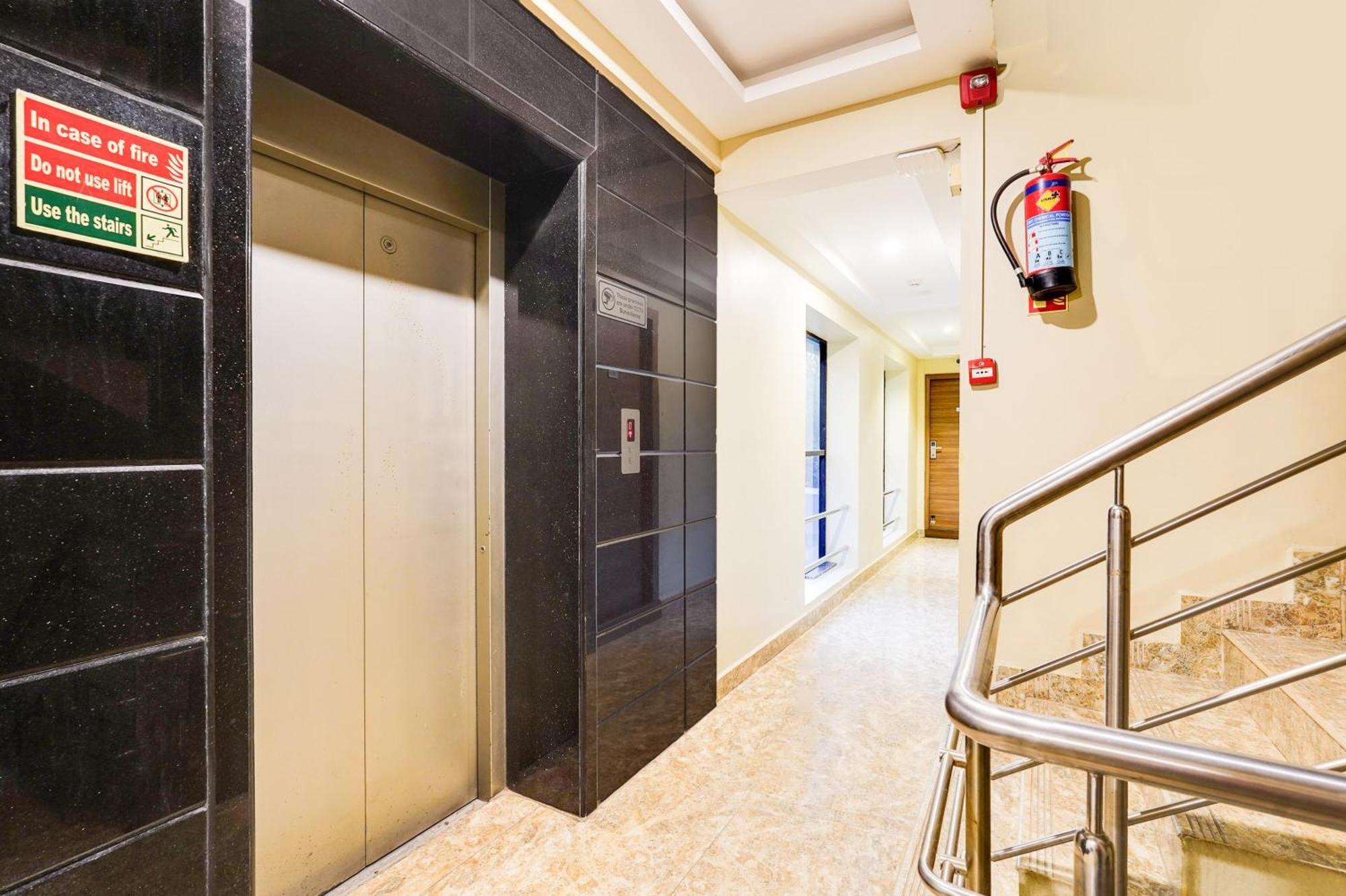 Super Townhouse Oak Kodambakkam Formerly Cine City Chennai Exterior photo