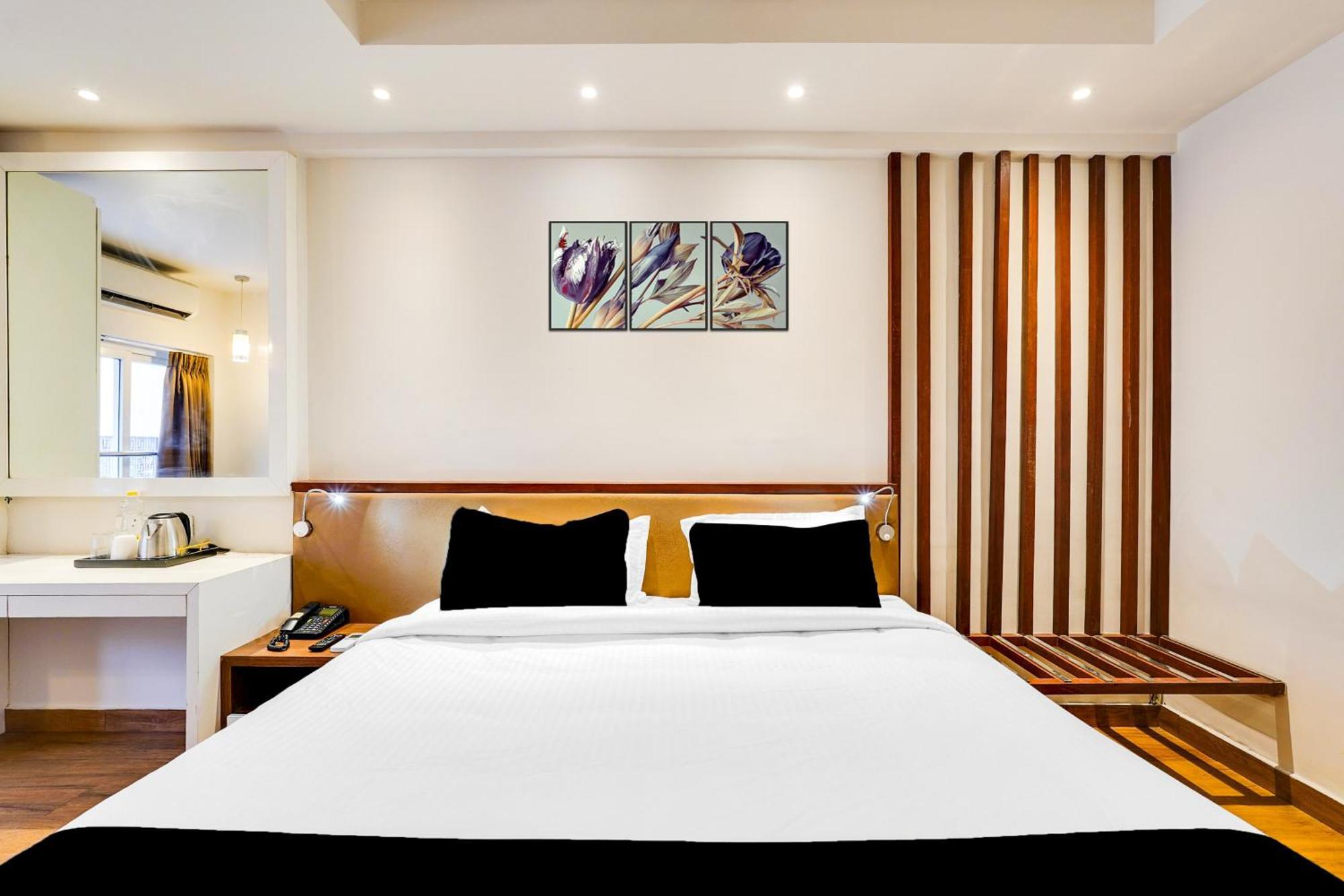 Super Townhouse Oak Kodambakkam Formerly Cine City Chennai Exterior photo